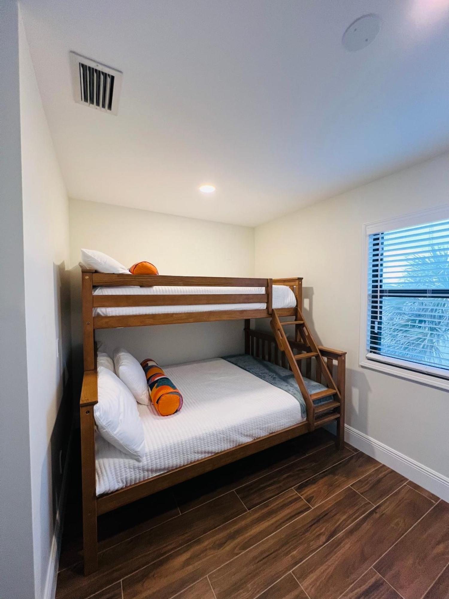 Melbourne Beach Resort エクステリア 写真
